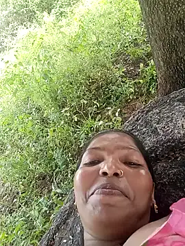 Snapshot of Jivika_Jaiswal chatting on 09/30/25, 06:40 Jivika Jaiswal online show from 09/30/25, 06:40