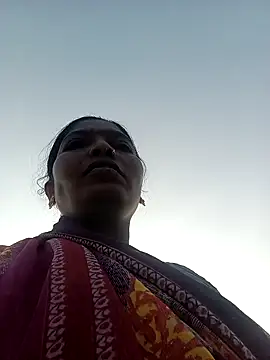 Snapshot of Jivika_Jaiswal chatting on 10/14/25, 01:50 Jivika Jaiswal online show from 10/14/25, 01:50