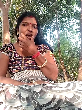 Snapshot of Jivika_Jaiswal chatting on 11/14/25, 10:58 Jivika Jaiswal online show from 11/14/25, 10:58