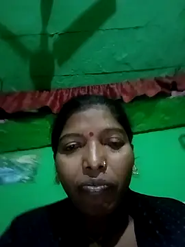 Snapshot of Jivika_Jaiswal chatting on 11/18/25, 12:49 Jivika Jaiswal online show from 11/18/25, 12:49