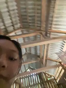 mai-xinh online show from 10/14/25, 01:39