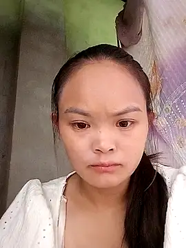 xinhxinhcute online show from 09/10/25, 12:21