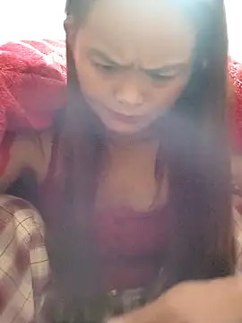 xinhxinhcute online show from 11/08/25, 10:52