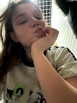 MiniVi online show from 10/08/25, 05:49