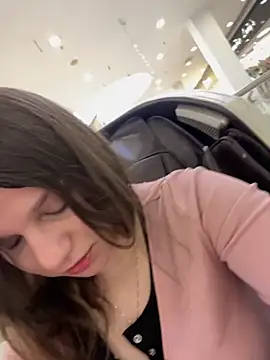 MiniVi online show from 11/29/25, 03:42