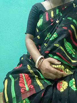 Snapshot of desi_boudi87 chatting on 09/25/25, 11:14 desi boudi87 online show from 09/25/25, 11:14