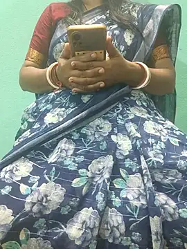 Snapshot of desi_boudi87 chatting on 10/06/25, 12:46 desi boudi87 online show from 10/06/25, 12:46