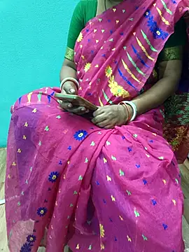 Snapshot of desi_boudi87 chatting on 10/12/25, 12:37 desi boudi87 online show from 10/12/25, 12:37