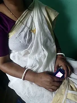 desi boudi87 online show from 04/29/26, 11:03