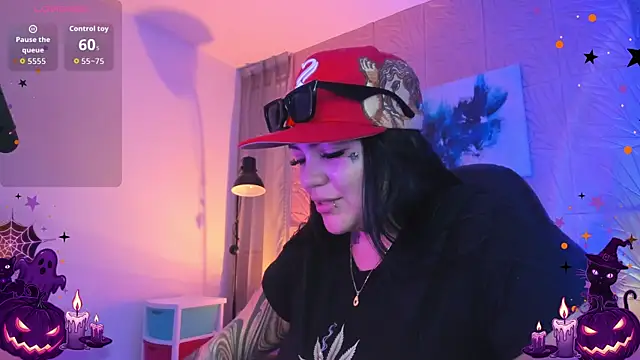 Snapshot of MAGIC_TESSA chatting on 10/06/25, 07:22 MAGIC TESSA online show from 10/06/25, 07:22