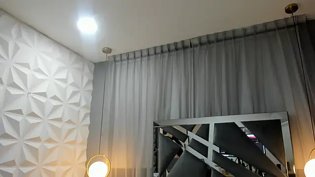 Snapshot of MAGIC_TESSA chatting on 10/15/25, 06:41 MAGIC TESSA online show from 10/15/25, 06:41