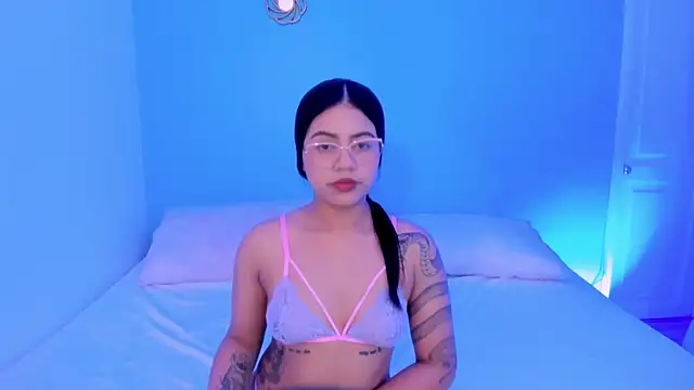 LiilithNova online show from 11/30/25, 04:27