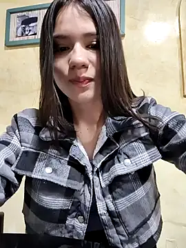 CHARLOTTE  05 online show from 09/10/25, 12:27