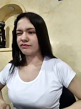 CHARLOTTE  05 online show from 10/04/25, 01:31