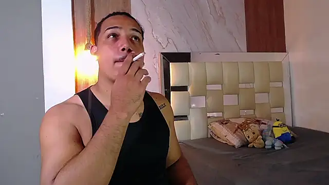 Snapshot of taylor_collins_ chatting on 09/15/25, 09:26 taylor collins online show from 09/15/25, 09:26