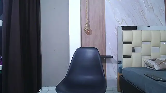 Snapshot of taylor_collins_ chatting on 09/17/25, 09:27 taylor collins online show from 09/17/25, 09:27