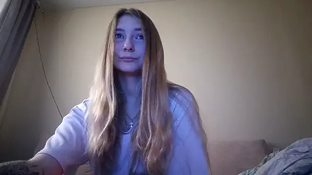 Nymera flare online show from 11/06/25, 06:14