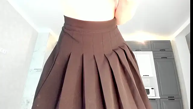 MollyDollz online show from 12/16/25, 01:49