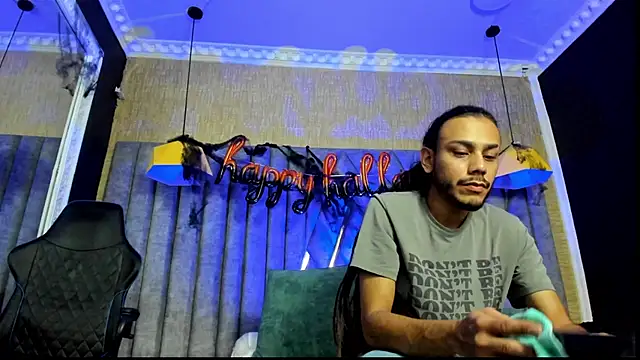 Boss Domiinator online show from 10/26/25, 03:23