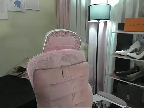 Seductive Margaux online show from 10/02/25, 05:36