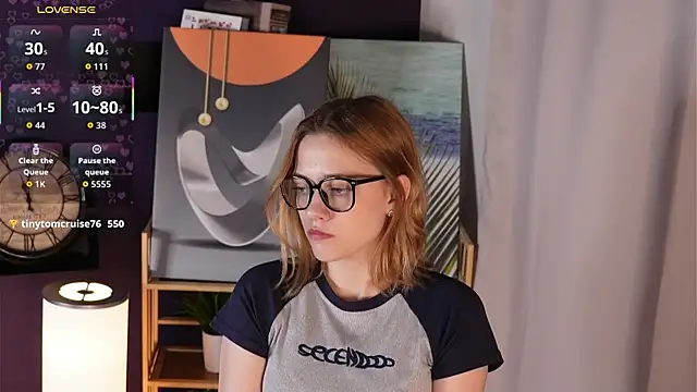 HollieCollelo online show from 09/28/25, 03:12