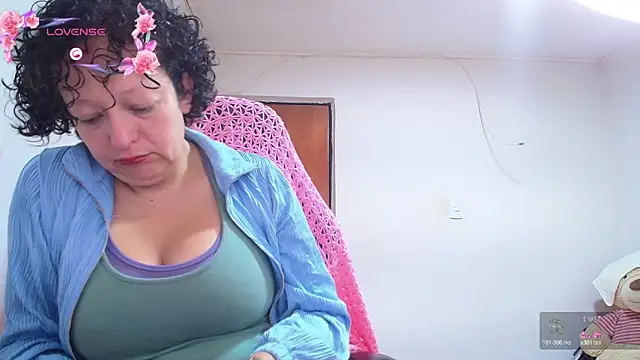 Miss Oriana online show from 10/24/25, 06:59