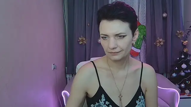 AvaSaturnian online show from 12/20/25, 07:37