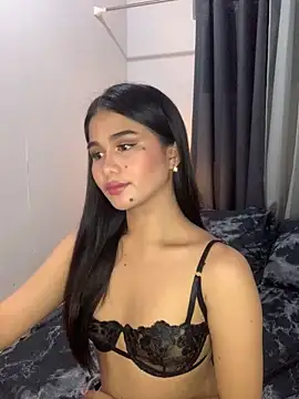 Snapshot of AngelHille chatting on 09/25/25, 02:10 AngelHille online show from 09/25/25, 02:10