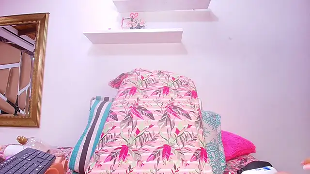 sweegirl69 online show from 09/20/25, 11:55