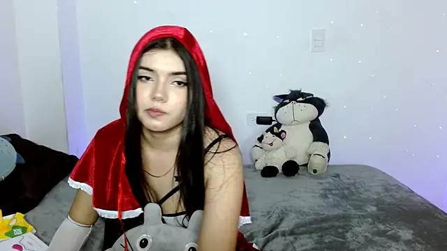 Emma yui19 online show from 09/17/25, 10:22