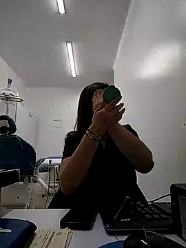 Madisson-04  online show from 10/15/25, 07:25