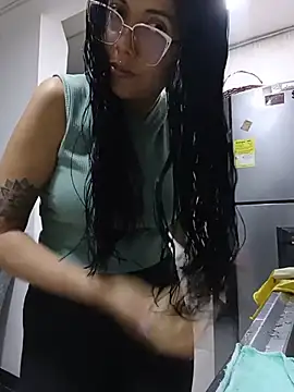 MiaForever1 online show from 07/08/26, 10:58