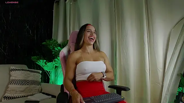 Emily Foxx01 online show from 07/01/26, 12:12