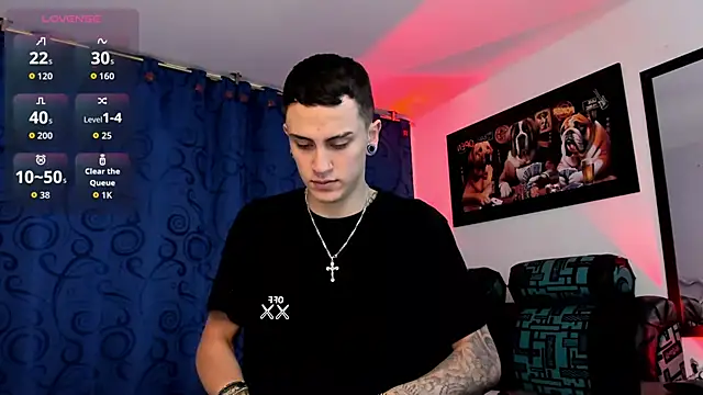 Snapshot of Sebas_maverick chatting on 12/18/25, 01:44 Sebas maverick online show from 12/18/25, 01:44