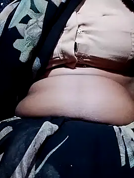 Snapshot of cutrashmi_hot47 chatting on 12/15/25, 02:32 cutrashmi hot47 online show from 12/15/25, 02:32