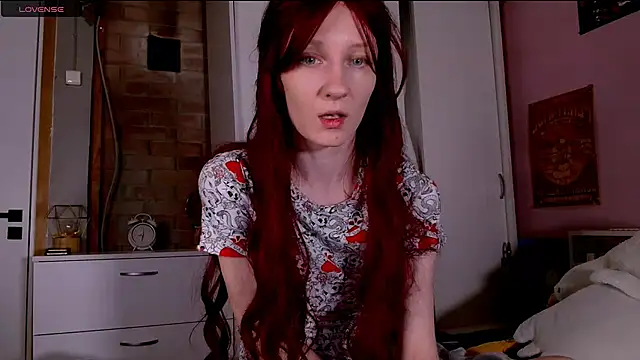 Snapshot of ariana_greys chatting on 11/23/25, 12:32 ariana greys online show from 11/23/25, 12:32