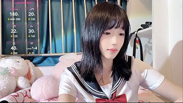 TuTu0066 online show from 05/15/26, 12:23