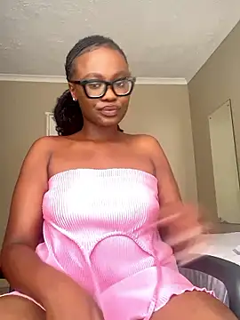 Moonzy77 online show from 10/18/25, 01:45