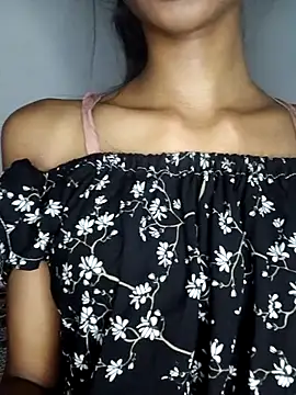 BunnyBloom25 online show from 09/11/25, 05:35