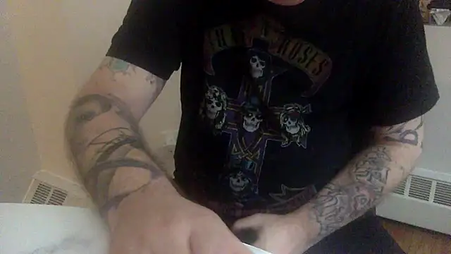 Snapshot of edger4lif3 chatting on 10/29/25, 08:49 edger4lif3 online show from 10/29/25, 08:49