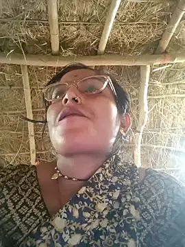 LUCKY cut online show from 10/08/25, 03:04