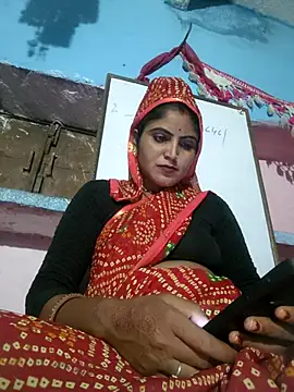 LUCKY cut online show from 10/14/25, 02:51