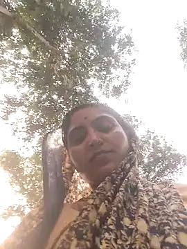 LUCKY cut online show from 10/25/25, 11:29