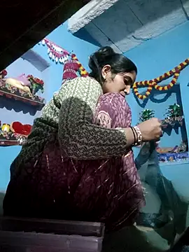 LUCKY cut online show from 12/01/25, 02:44