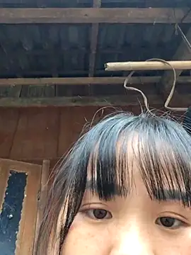 Snapshot of Yeszsexxy chatting on 12/17/25, 07:47 Yeszsexxy online show from 12/17/25, 07:47