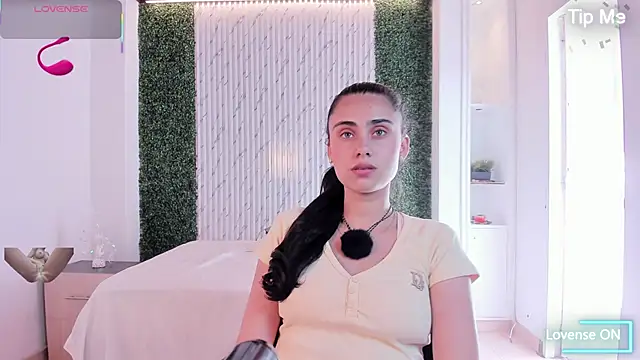 sofiapalacioss online show from 03/31/26, 07:36