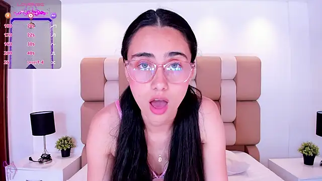 sofiapalacioss online show from 04/01/26, 07:00