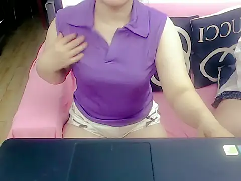 Hana Mina online show from 05/21/26, 05:14
