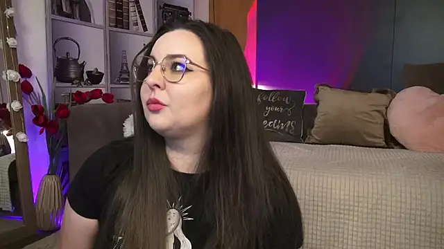 Mia Swano online show from 05/24/26, 01:21