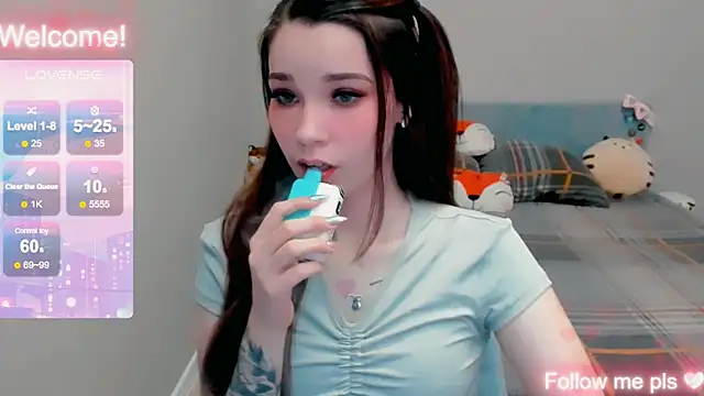 Kitten Alissa online show from 12/05/25, 07:43